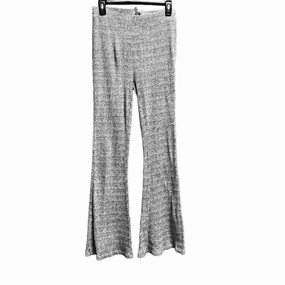Forever 21 Grey Ribbed Flare Leg Pants Size Large
